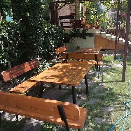 St. George סבטי ולאס