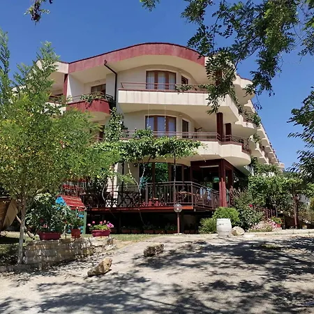 Guest house St. George 2*
